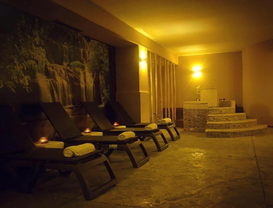 Park Hotel Paradiso 피아차암머리나 외부 사진