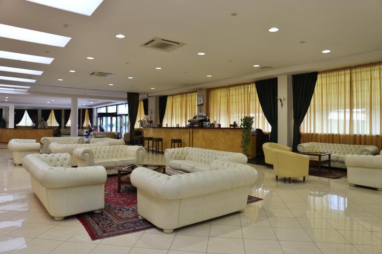 Park Hotel Paradiso 피아차암머리나 외부 사진